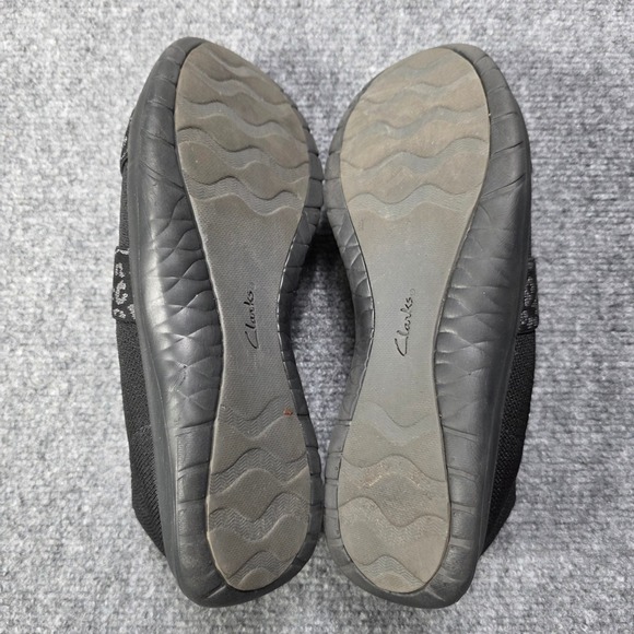 Clarks Women's Adella Stride Cloudsteppers Sneaker in Black Knit Lleopard Print - Picture 6 of 8